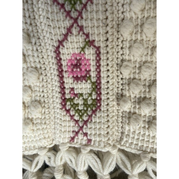 VINTAGE Crochet Popcorn Blanket Afghan Throw Floral EMBROIDERY Macrame Fringe - Picture 5 of 14